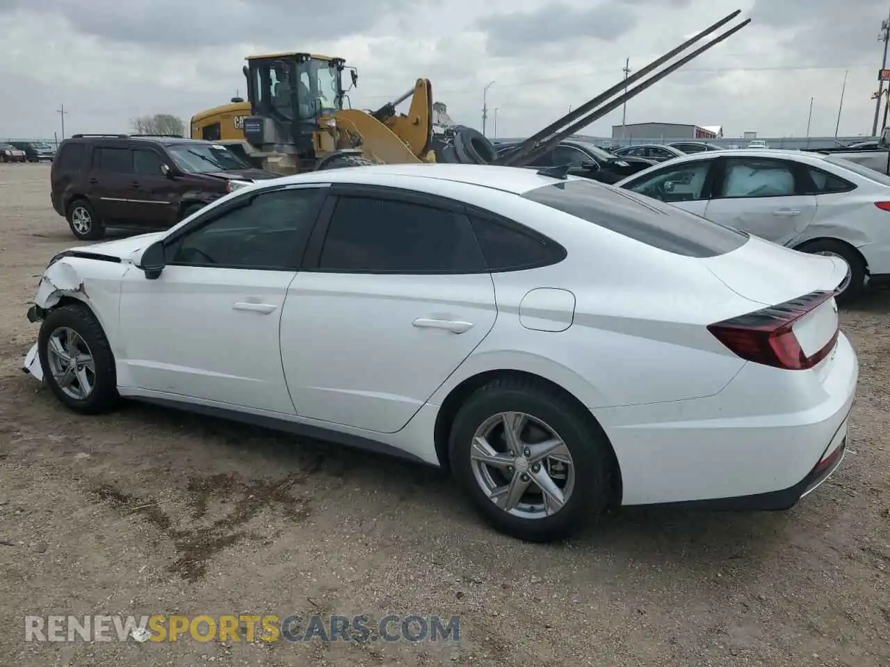 2 Photograph of a damaged car 5NPEG4JA4MH062784 HYUNDAI SONATA 2021