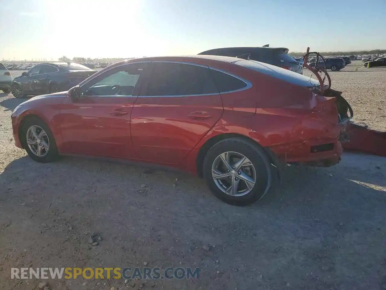 2 Photograph of a damaged car 5NPEG4JA4MH081500 HYUNDAI SONATA 2021