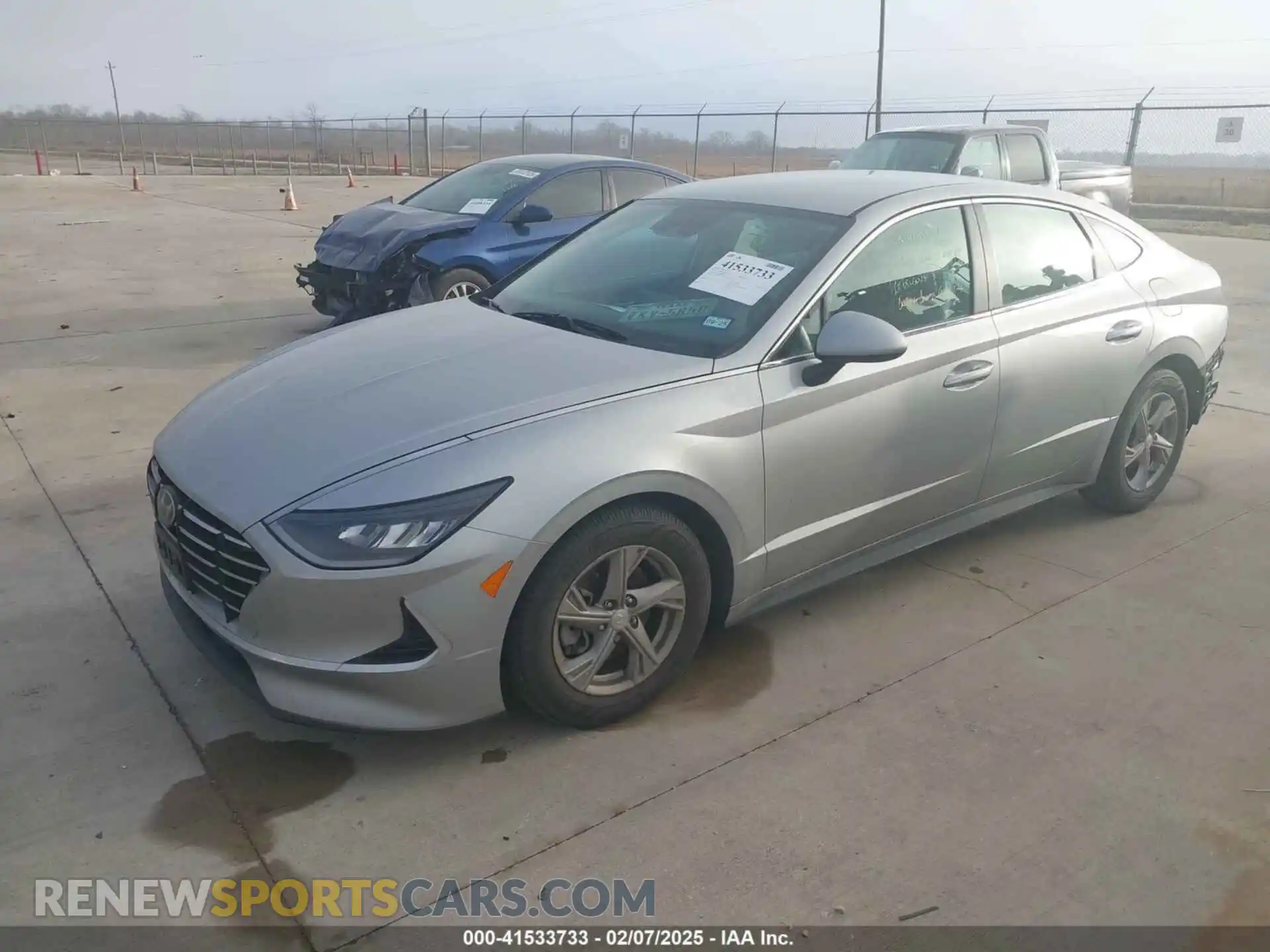 2 Photograph of a damaged car 5NPEG4JA4MH094229 HYUNDAI SONATA 2021