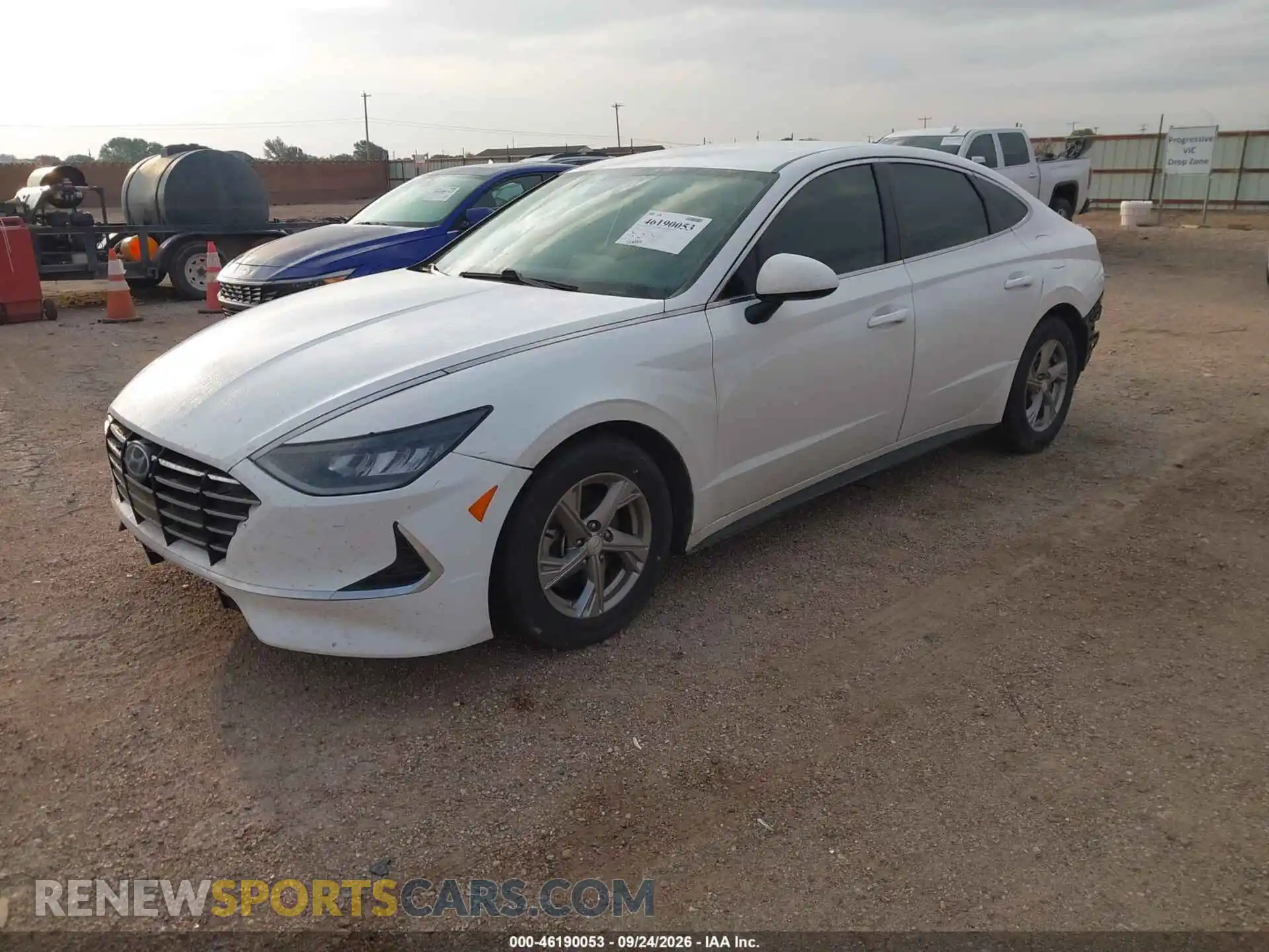 2 Photograph of a damaged car 5NPEG4JA4MH097356 HYUNDAI SONATA 2021