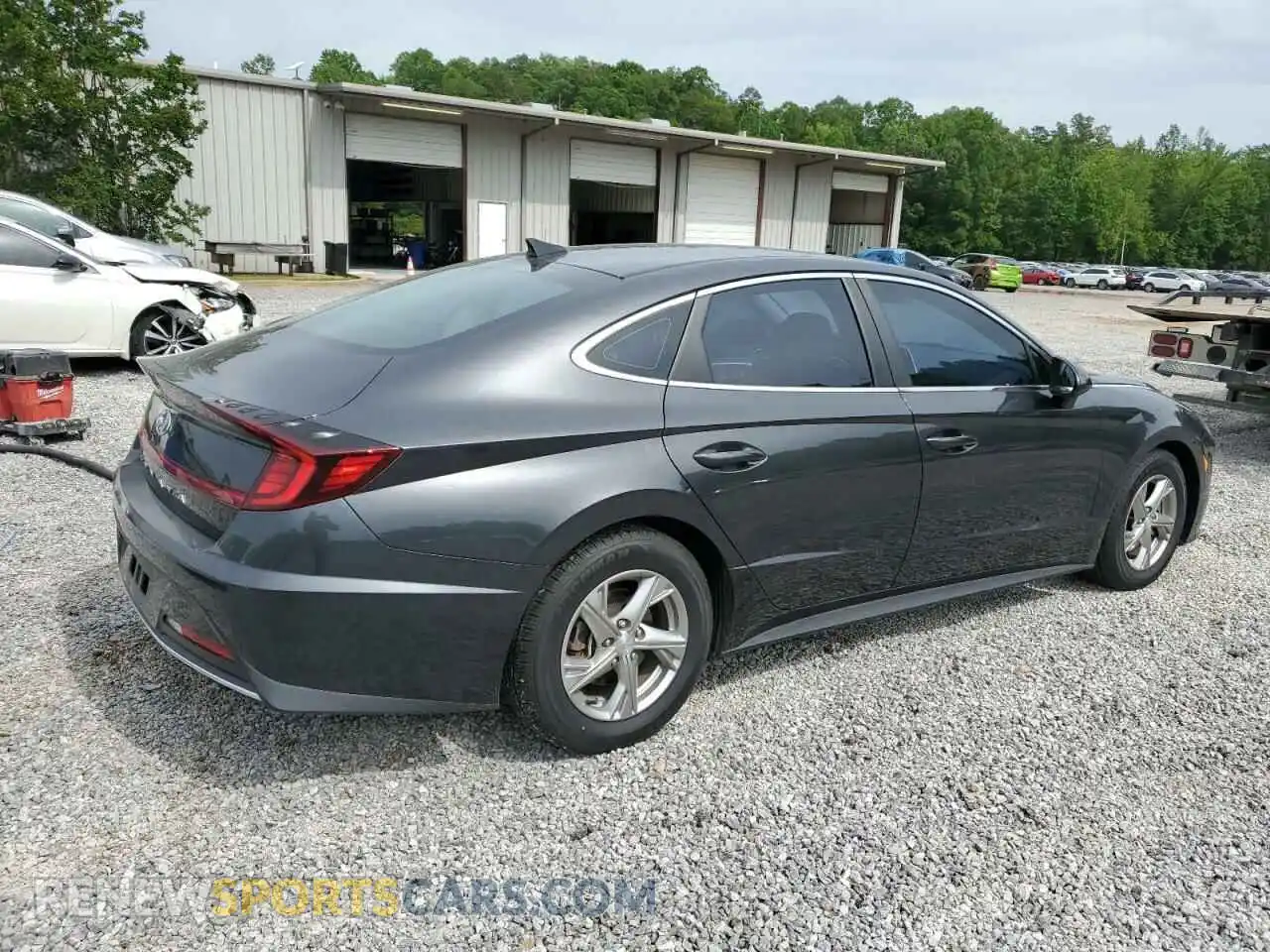 3 Photograph of a damaged car 5NPEG4JA4MH115726 HYUNDAI SONATA 2021