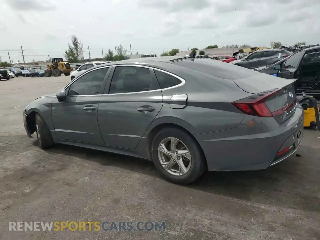 2 Photograph of a damaged car 5NPEG4JA5MH094028 HYUNDAI SONATA 2021