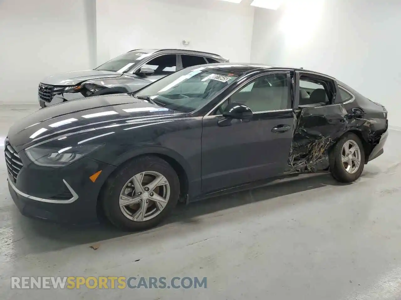 1 Photograph of a damaged car 5NPEG4JA5MH120532 HYUNDAI SONATA 2021