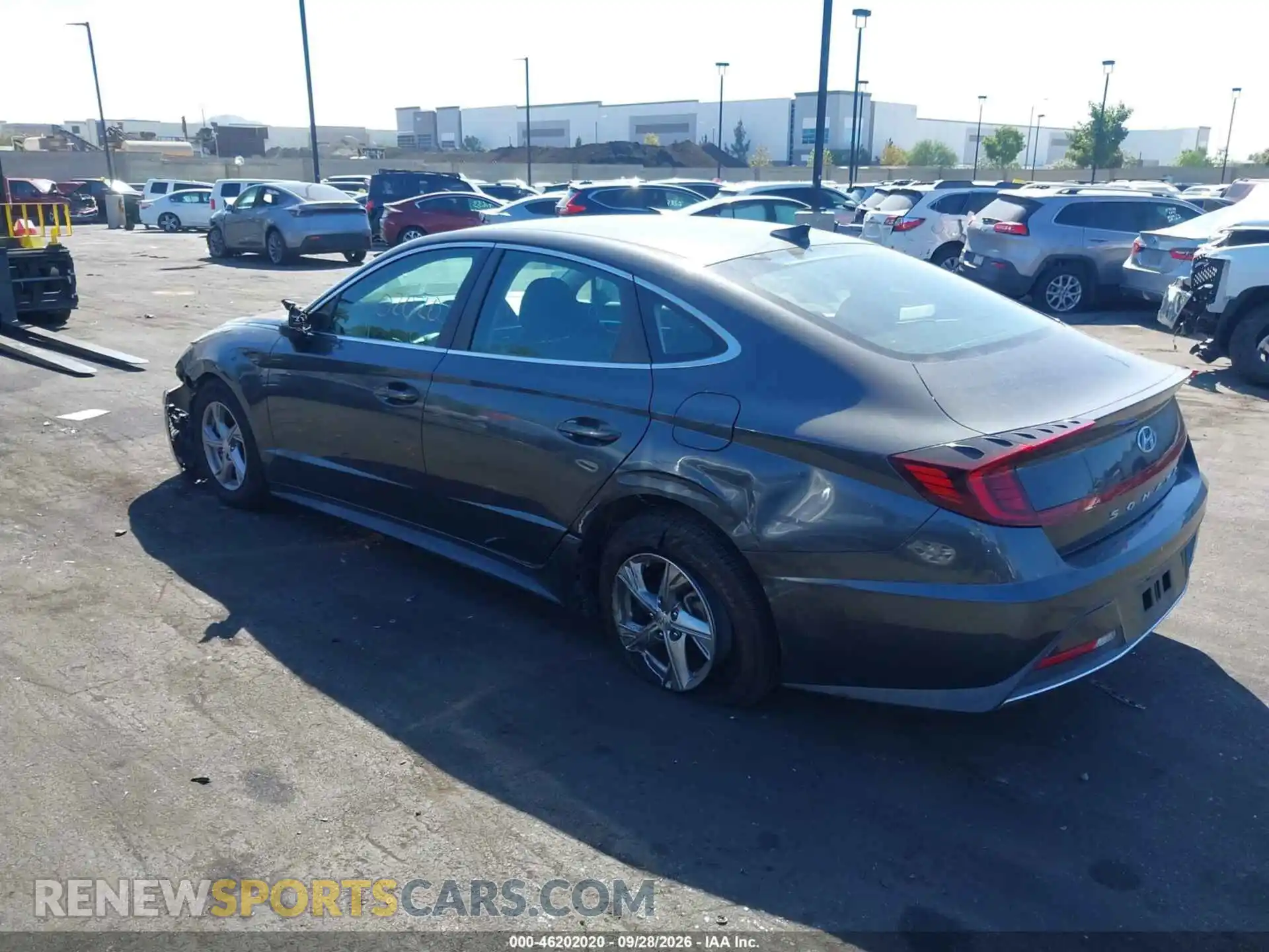 3 Photograph of a damaged car 5NPEG4JA6MH069266 HYUNDAI SONATA 2021