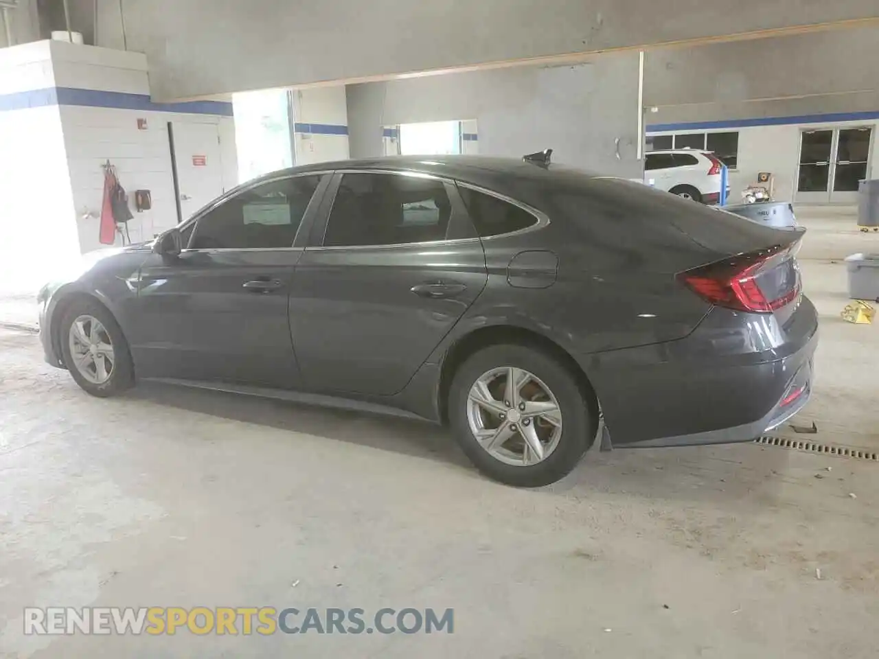 2 Photograph of a damaged car 5NPEG4JA6MH089985 HYUNDAI SONATA 2021