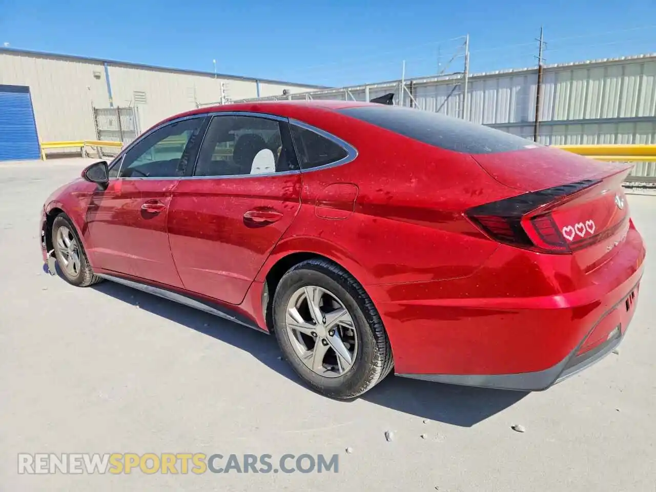 2 Photograph of a damaged car 5NPEG4JA8MH065560 HYUNDAI SONATA 2021