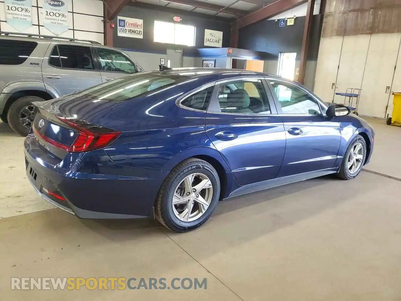 3 Photograph of a damaged car 5NPEG4JA8MH082925 HYUNDAI SONATA 2021
