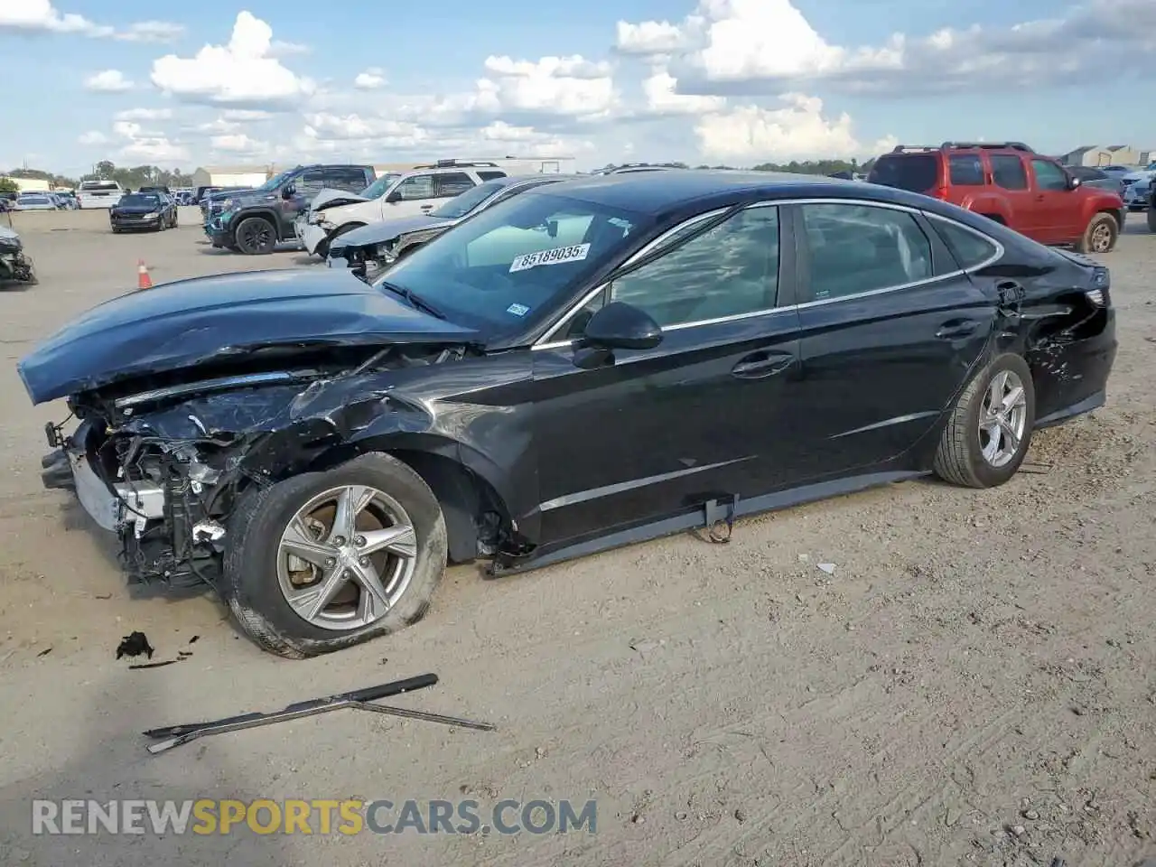 1 Photograph of a damaged car 5NPEG4JA9MH128326 HYUNDAI SONATA 2021