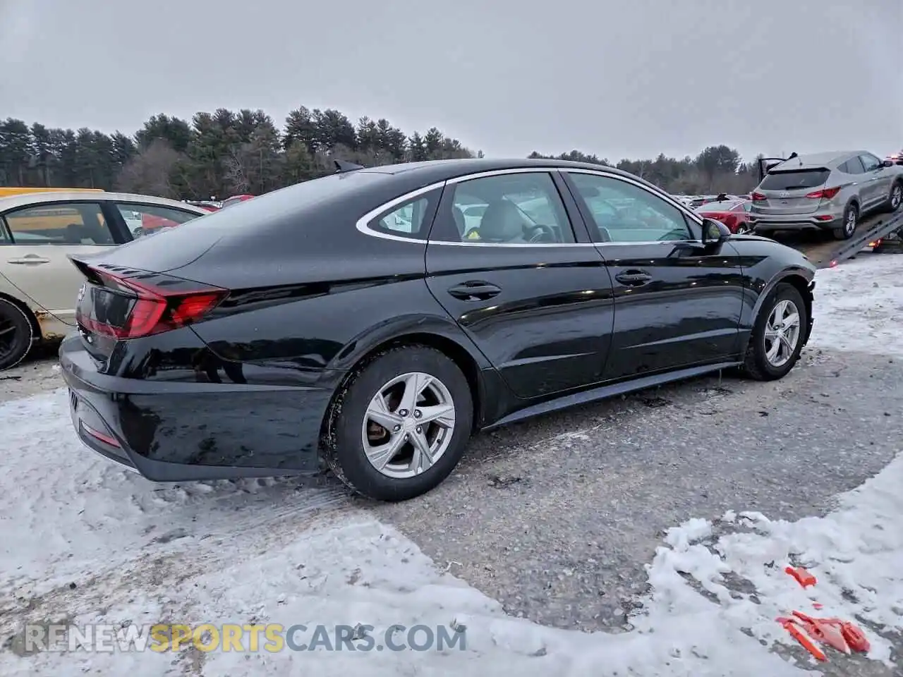 3 Photograph of a damaged car 5NPEG4JAXMH066158 HYUNDAI SONATA 2021