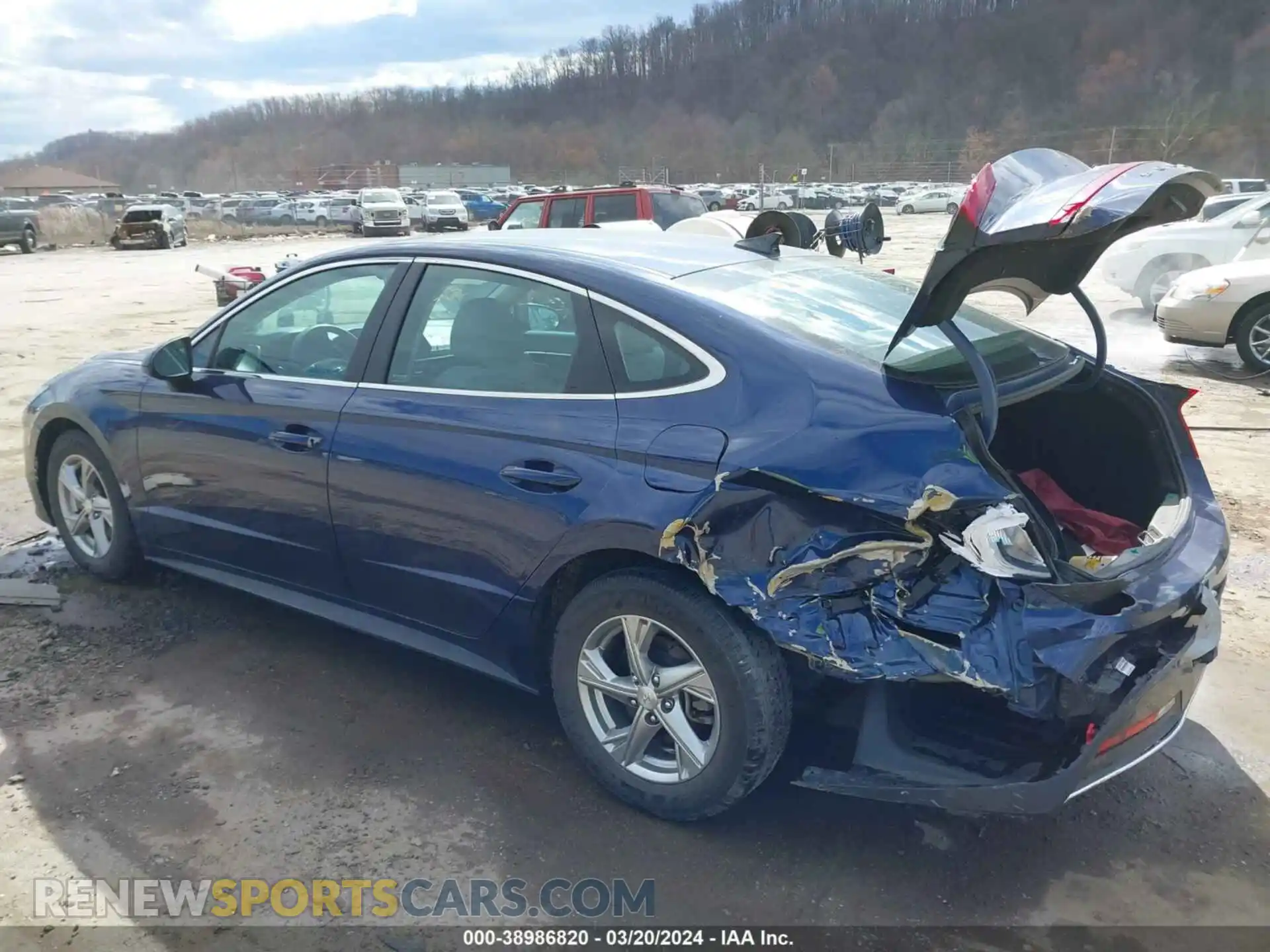 3 Photograph of a damaged car 5NPEG4JAXMH078293 HYUNDAI SONATA 2021
