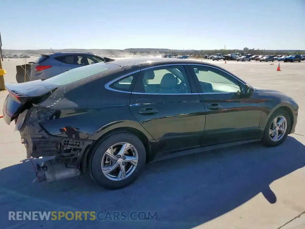 3 Photograph of a damaged car 5NPEG4JAXMH115875 HYUNDAI SONATA 2021