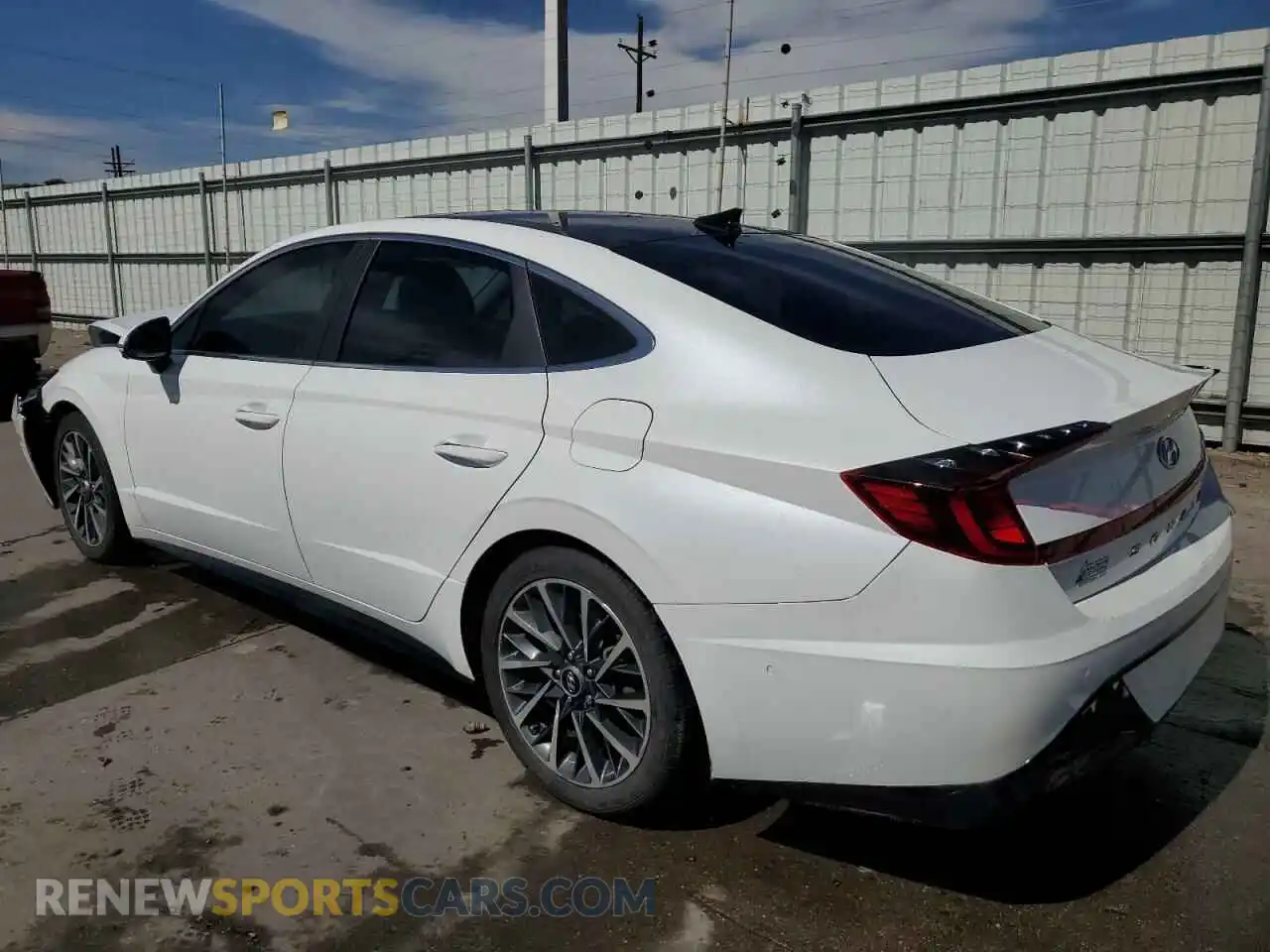 2 Photograph of a damaged car 5NPEH4J20MH105930 HYUNDAI SONATA 2021