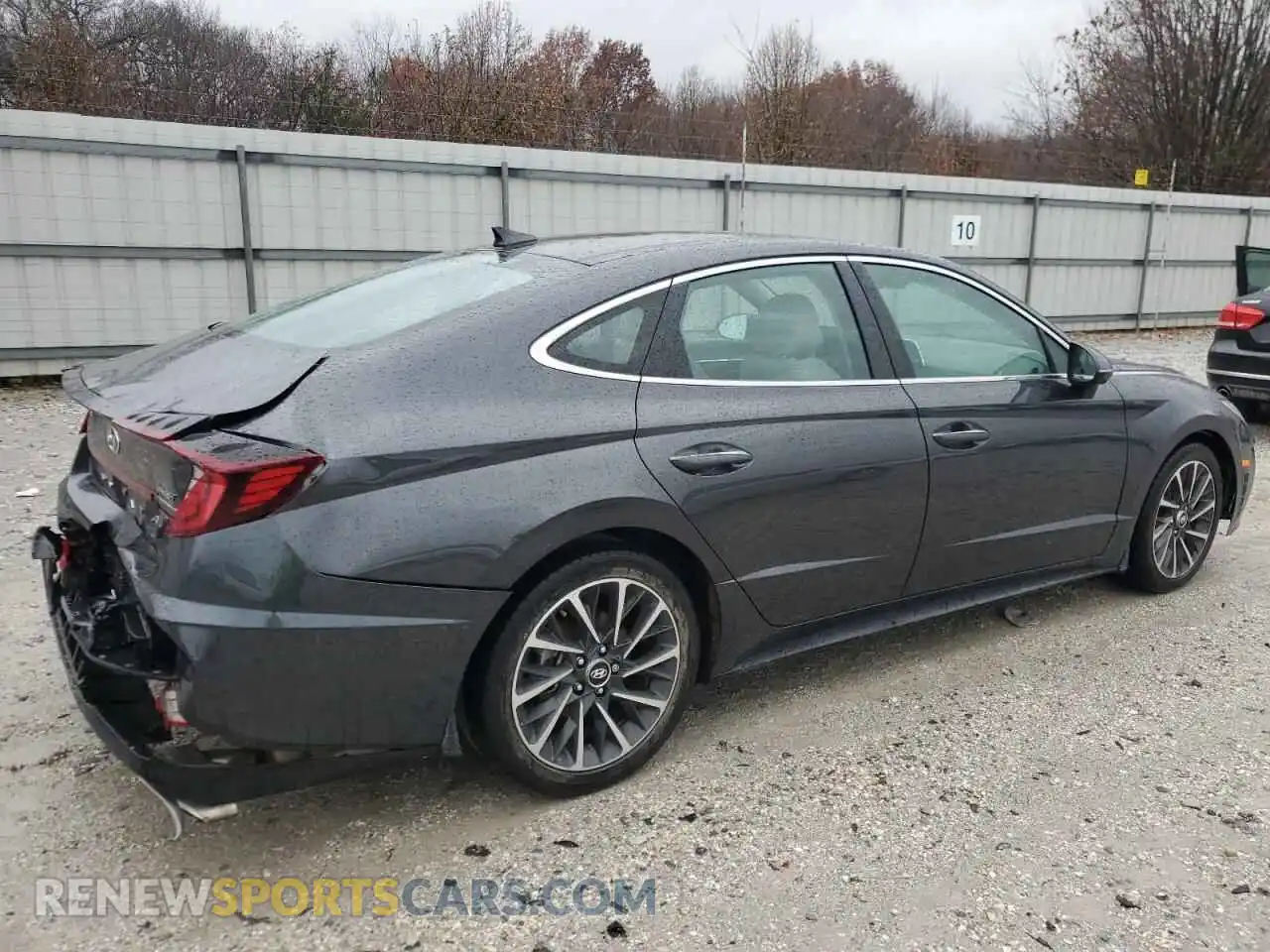 3 Photograph of a damaged car 5NPEH4J21MH119870 HYUNDAI SONATA 2021