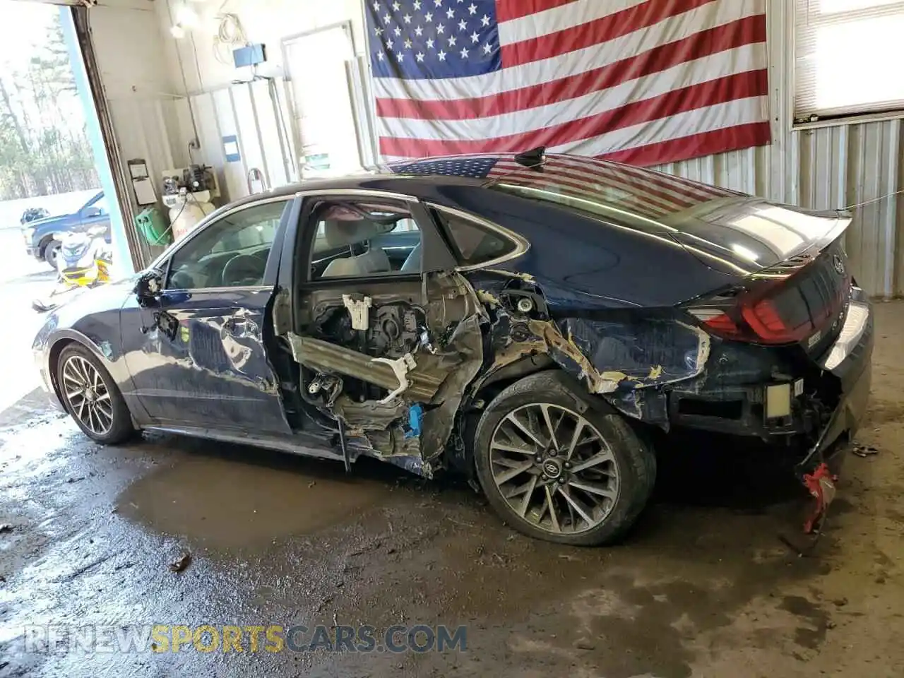 2 Photograph of a damaged car 5NPEH4J29MH106770 HYUNDAI SONATA 2021