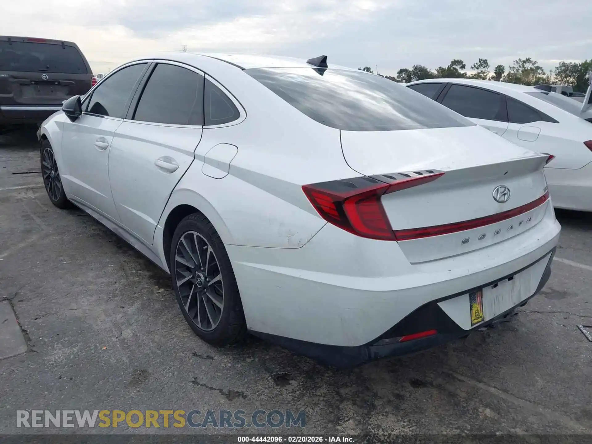 3 Photograph of a damaged car 5NPEJ4J22MH069047 HYUNDAI SONATA 2021
