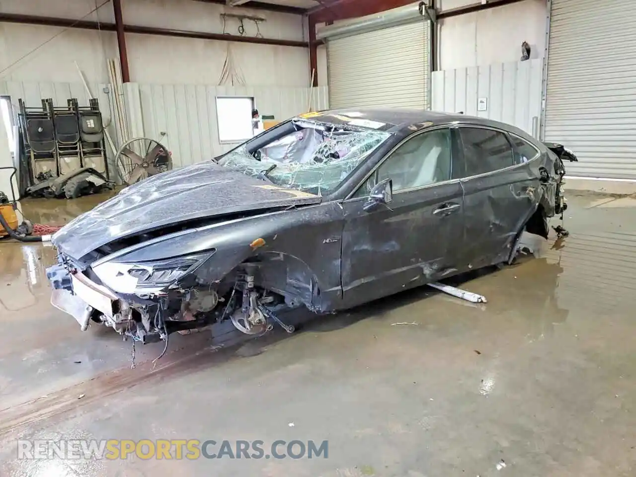 1 Photograph of a damaged car 5NPEK4JC2MH112131 HYUNDAI SONATA 2021
