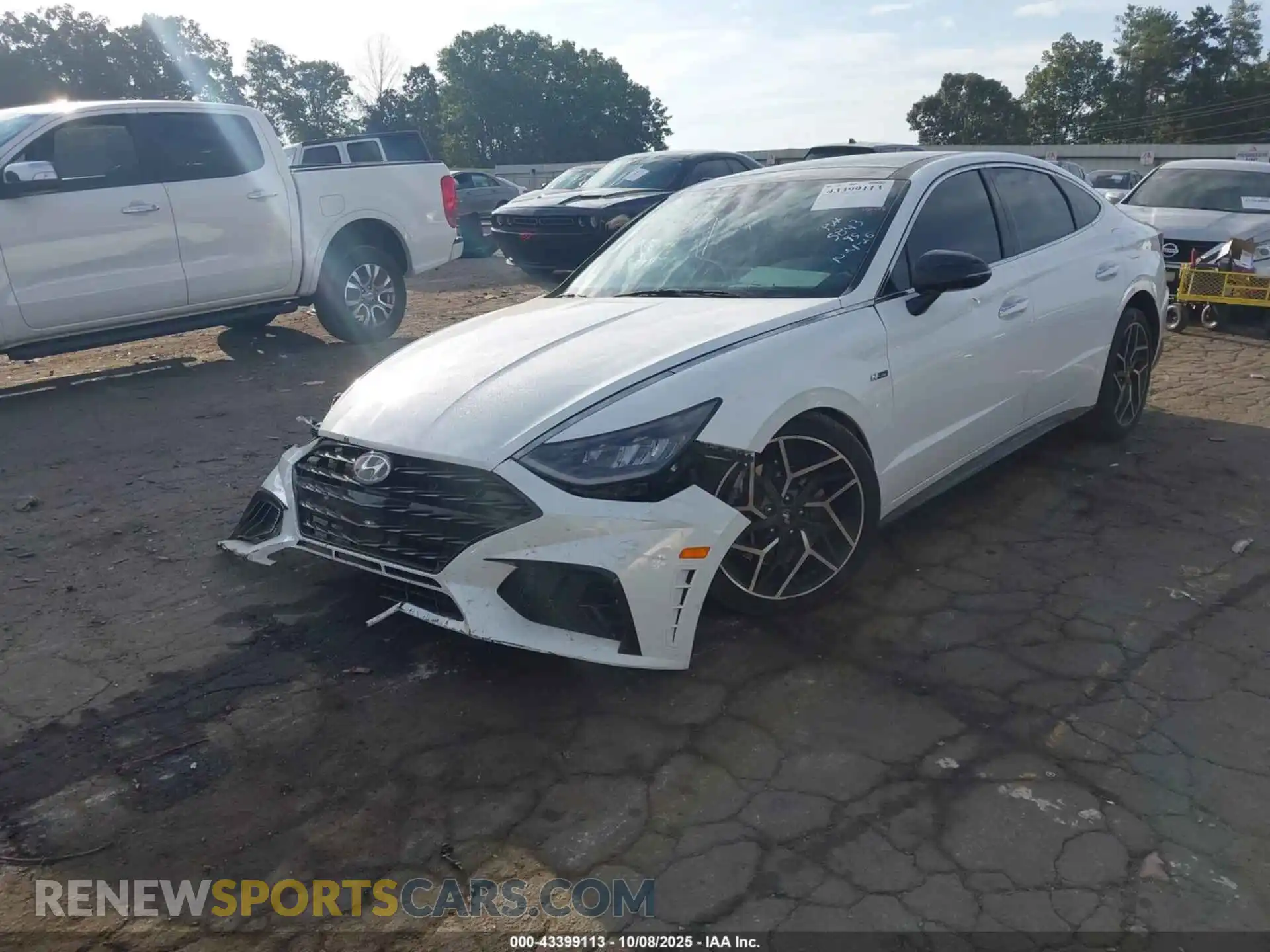2 Photograph of a damaged car 5NPEK4JC3MH125843 HYUNDAI SONATA 2021