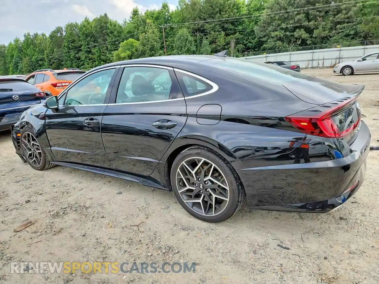2 Photograph of a damaged car 5NPEK4JC5MH107134 HYUNDAI SONATA 2021