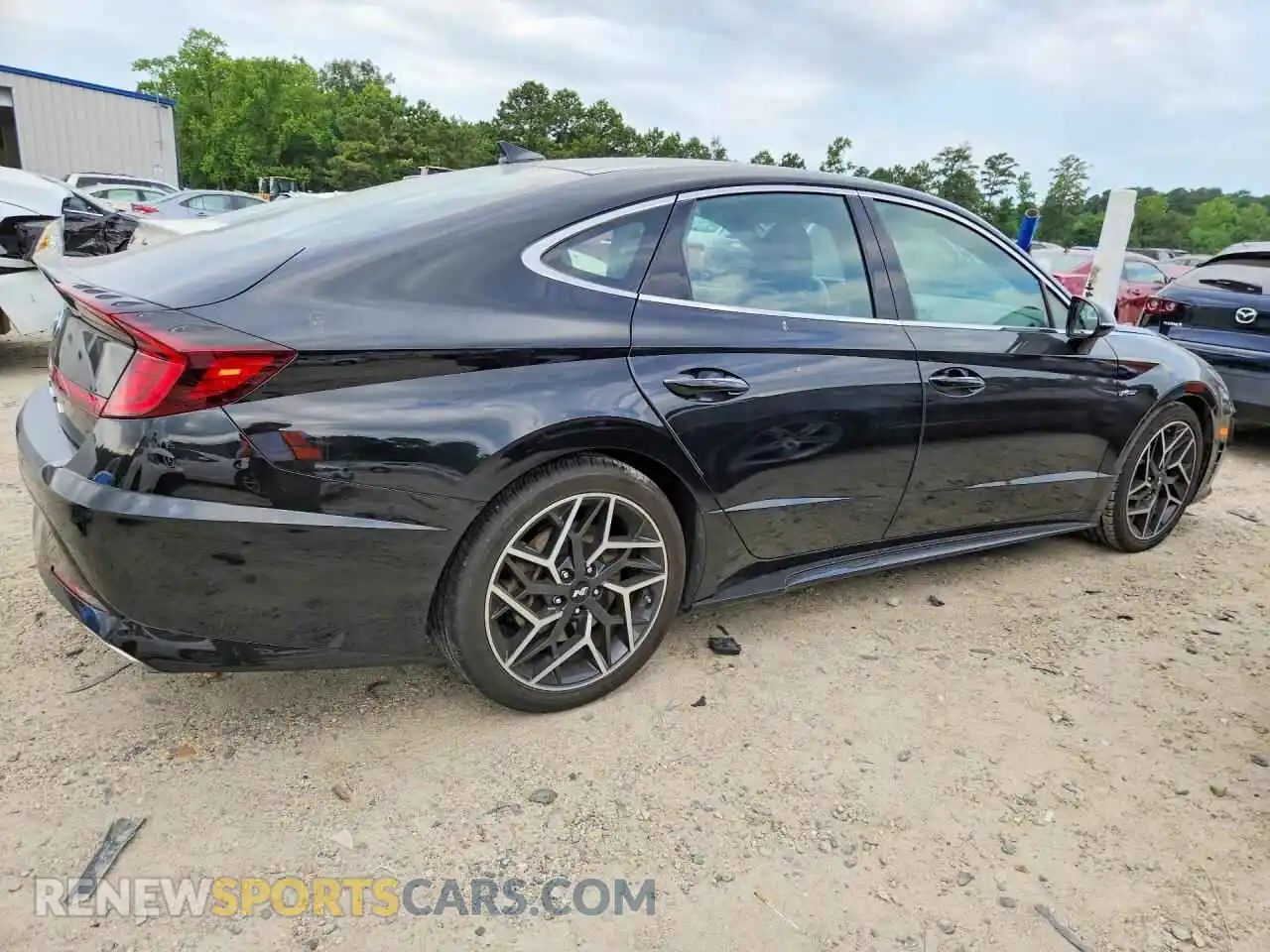 3 Photograph of a damaged car 5NPEK4JC5MH107134 HYUNDAI SONATA 2021
