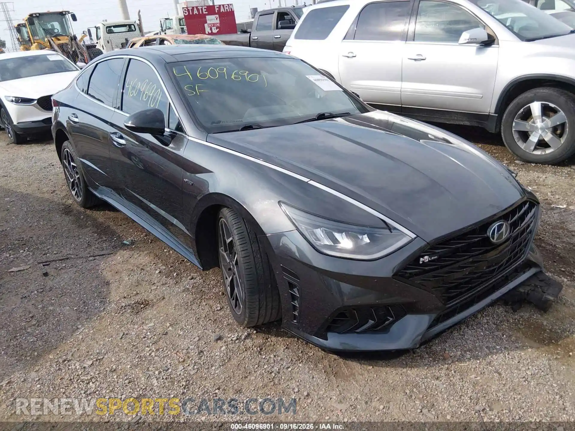 1 Photograph of a damaged car 5NPEK4JC5MH124306 HYUNDAI SONATA 2021