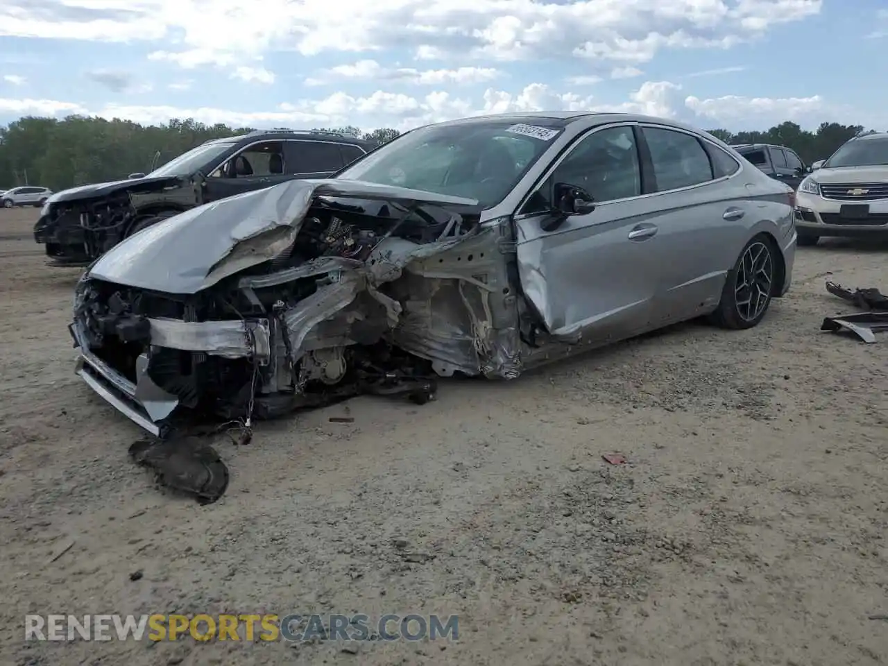 1 Photograph of a damaged car 5NPEK4JC9MH106472 HYUNDAI SONATA 2021