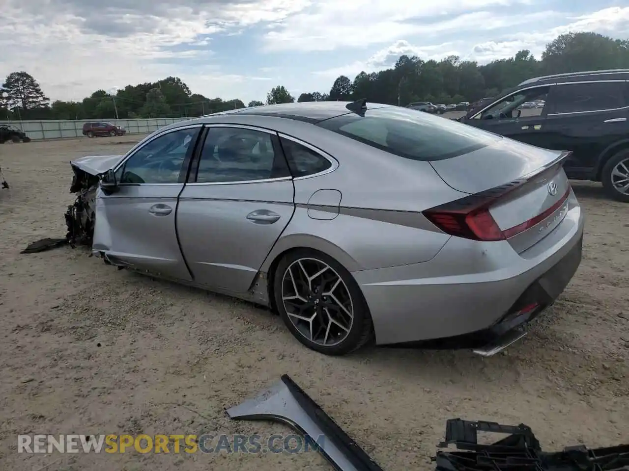 2 Photograph of a damaged car 5NPEK4JC9MH106472 HYUNDAI SONATA 2021