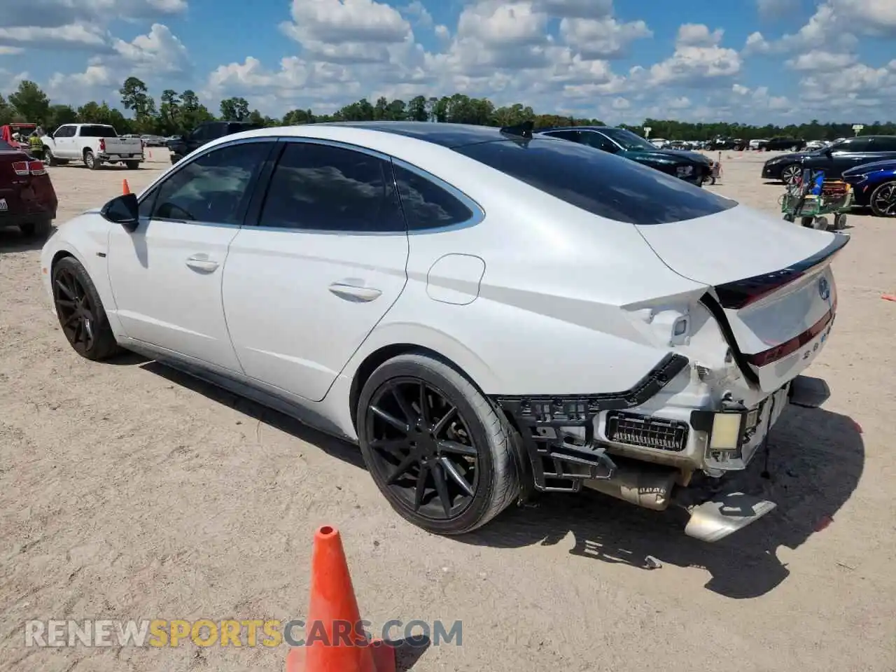 2 Photograph of a damaged car 5NPEK4JC9MH116905 HYUNDAI SONATA 2021