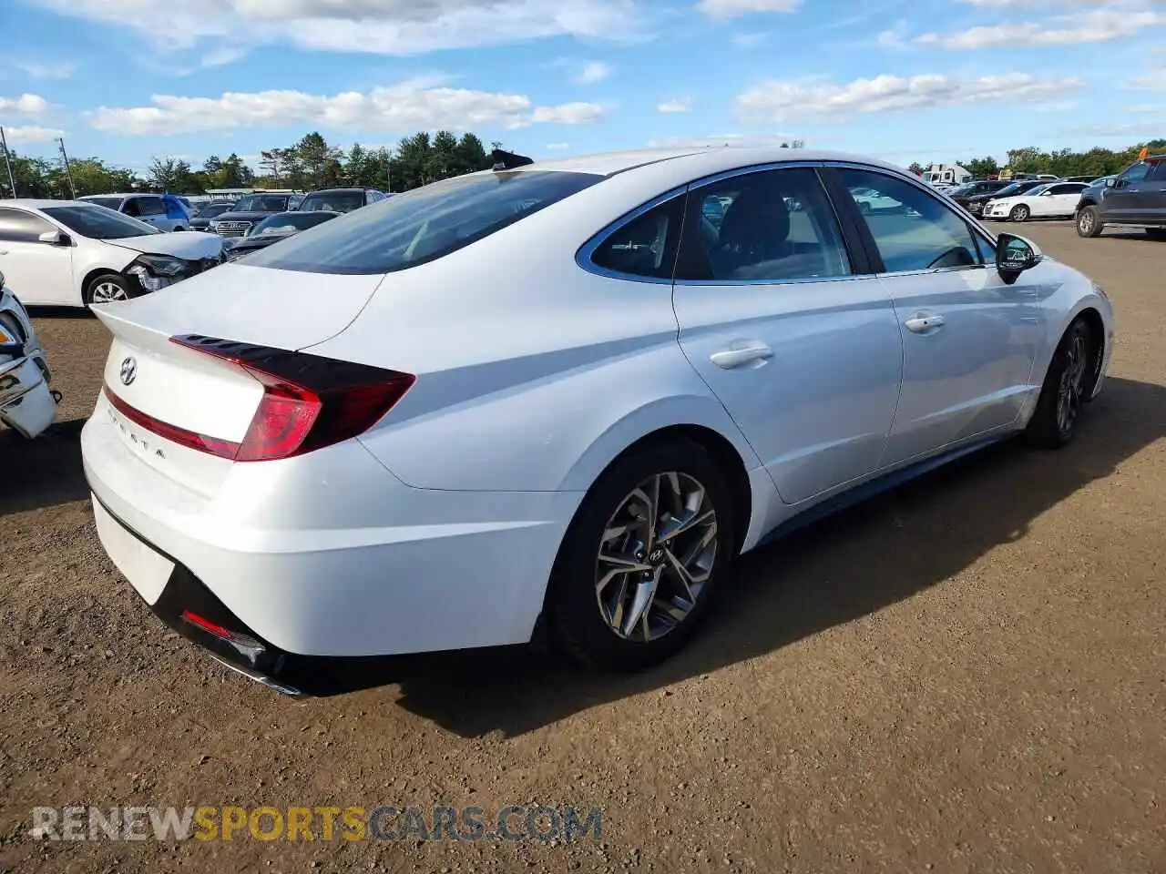 3 Photograph of a damaged car 5NPEL4JA0MH111152 HYUNDAI SONATA 2021
