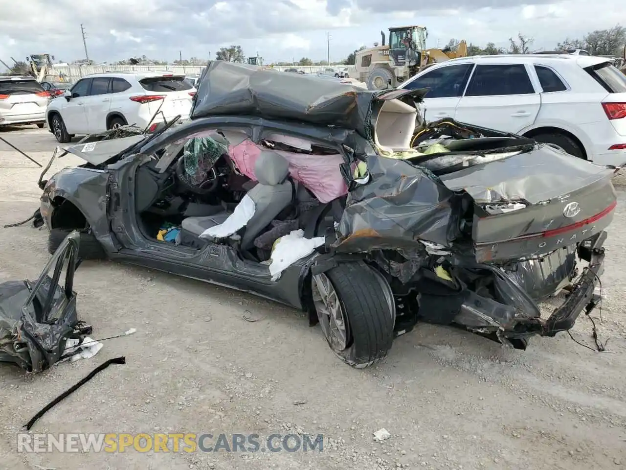2 Photograph of a damaged car 5NPEL4JA1MH106381 HYUNDAI SONATA 2021