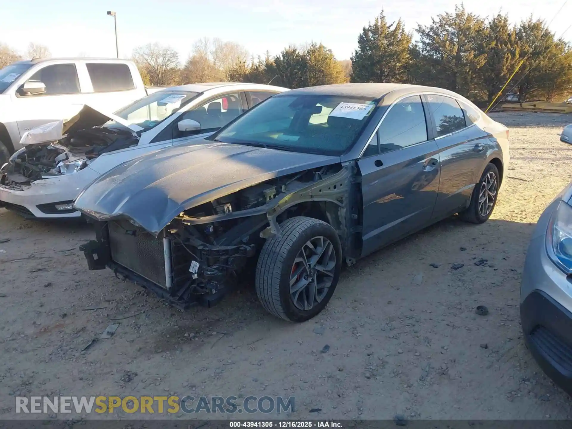 2 fotografías del automóvil dañado 5NPEL4JA2MH066294 HYUNDAI SONATA 2021