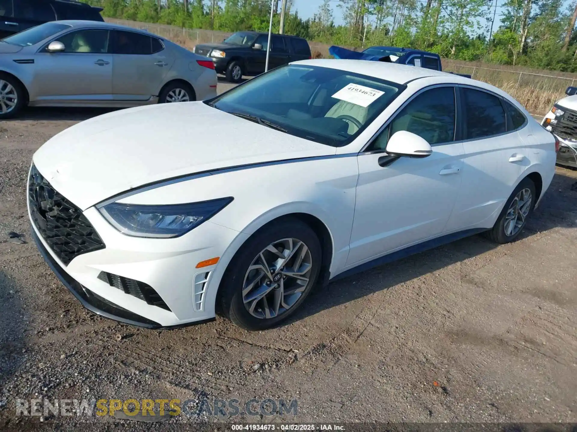 2 Photograph of a damaged car 5NPEL4JA2MH067381 HYUNDAI SONATA 2021
