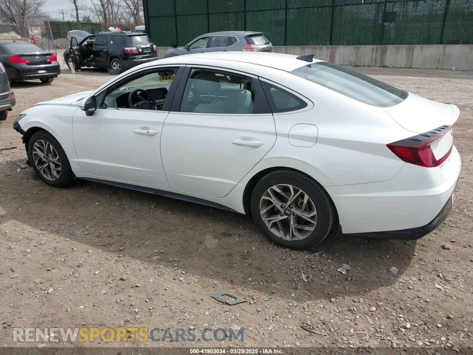 3 Photograph of a damaged car 5NPEL4JA2MH102128 HYUNDAI SONATA 2021