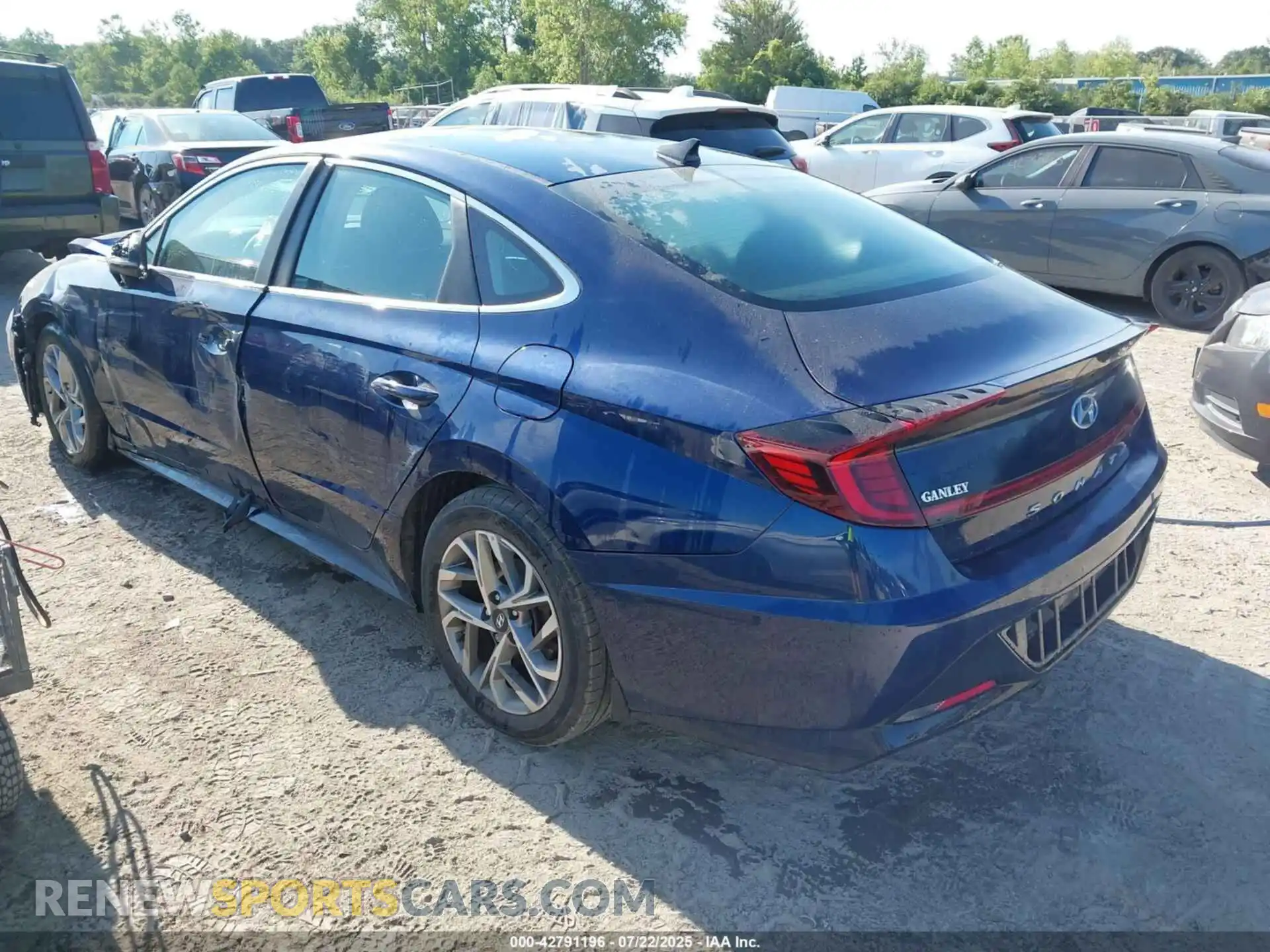 3 Photograph of a damaged car 5NPEL4JA3MH083895 HYUNDAI SONATA 2021