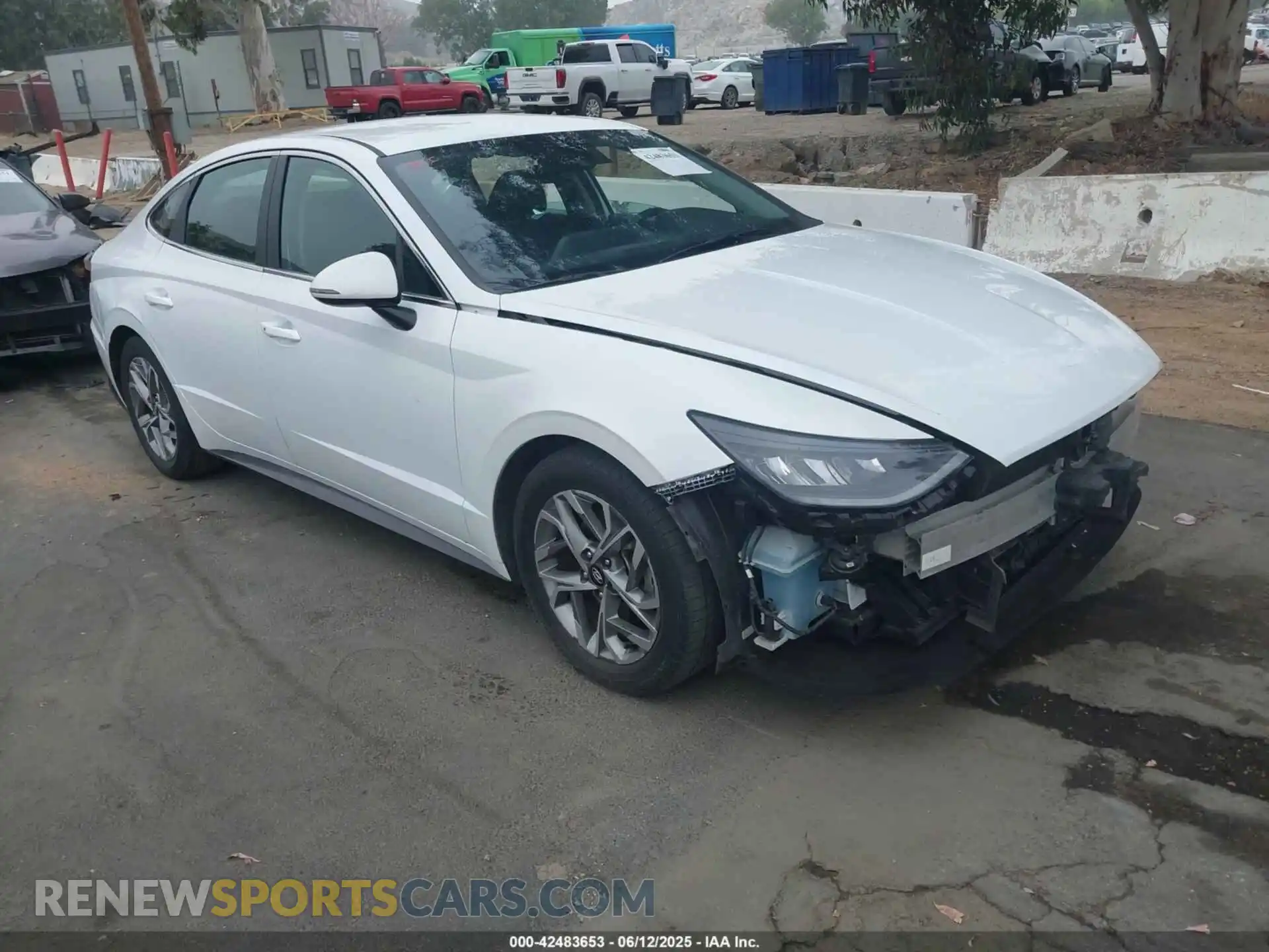 1 Photograph of a damaged car 5NPEL4JA3MH092323 HYUNDAI SONATA 2021
