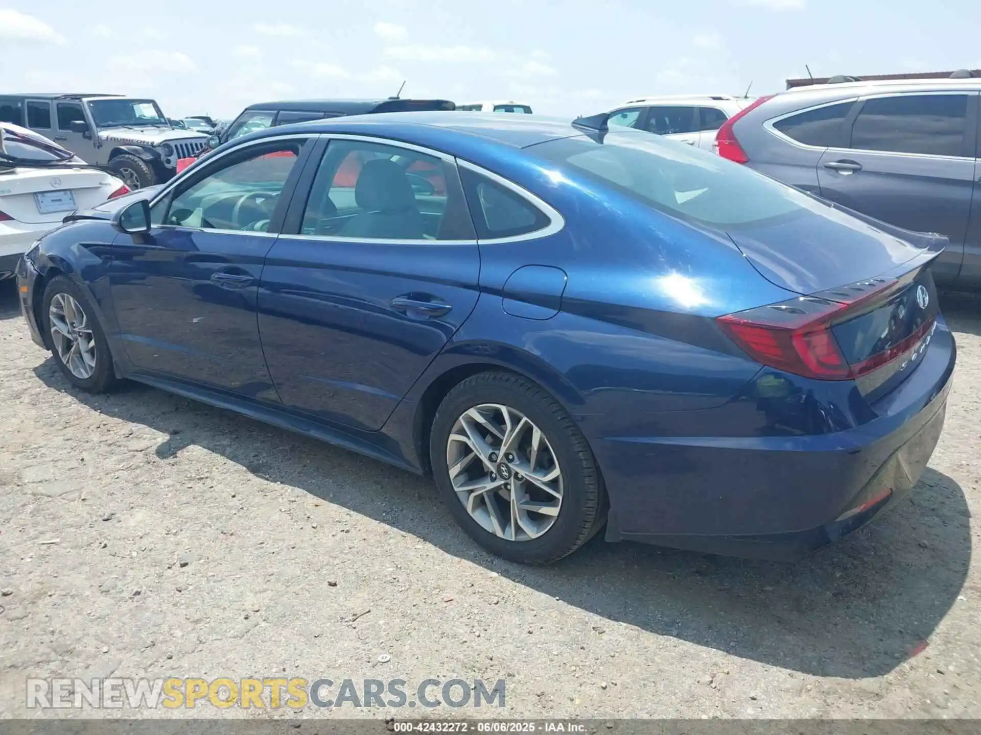 3 Photograph of a damaged car 5NPEL4JA4MH089835 HYUNDAI SONATA 2021