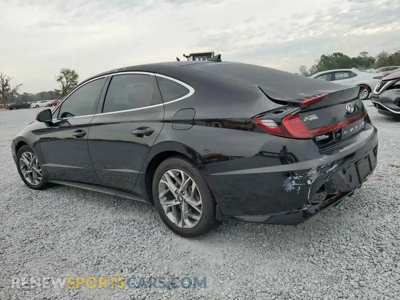 2 Photograph of a damaged car 5NPEL4JA6MH067822 HYUNDAI SONATA 2021