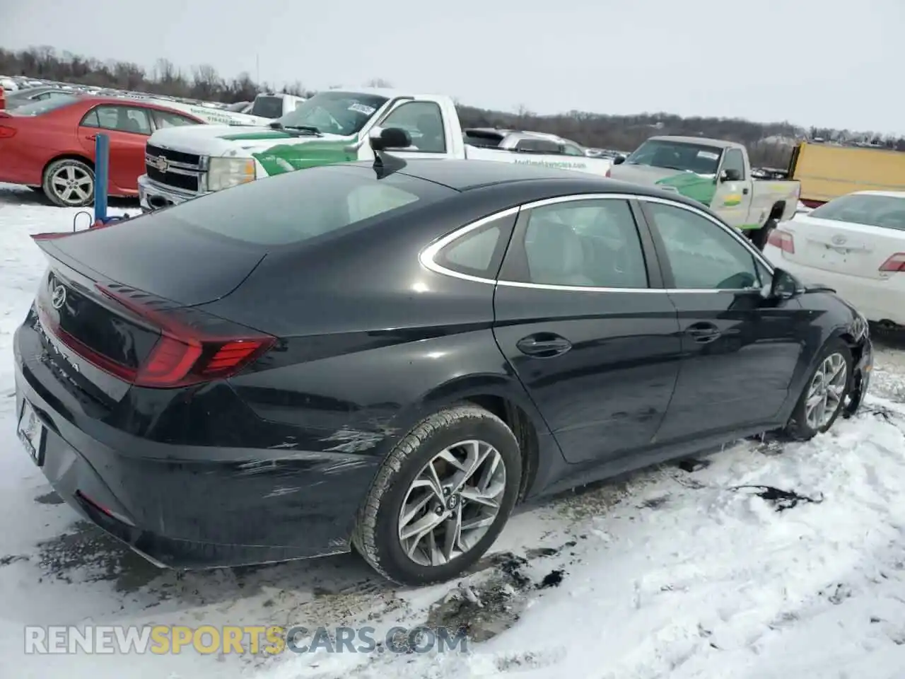3 Photograph of a damaged car 5NPEL4JA6MH068954 HYUNDAI SONATA 2021