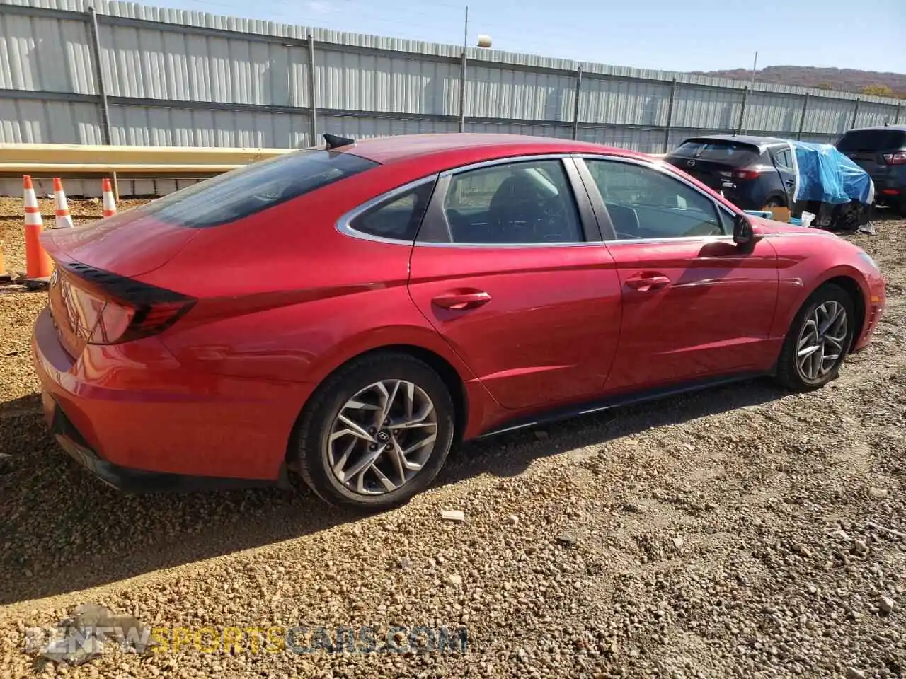 3 Photograph of a damaged car 5NPEL4JA6MH096592 HYUNDAI SONATA 2021