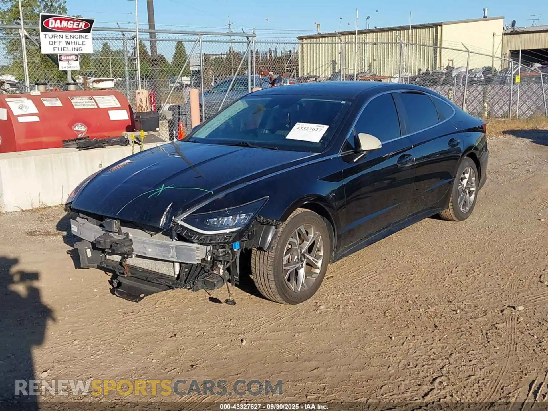 2 Photograph of a damaged car 5NPEL4JA6MH121040 HYUNDAI SONATA 2021