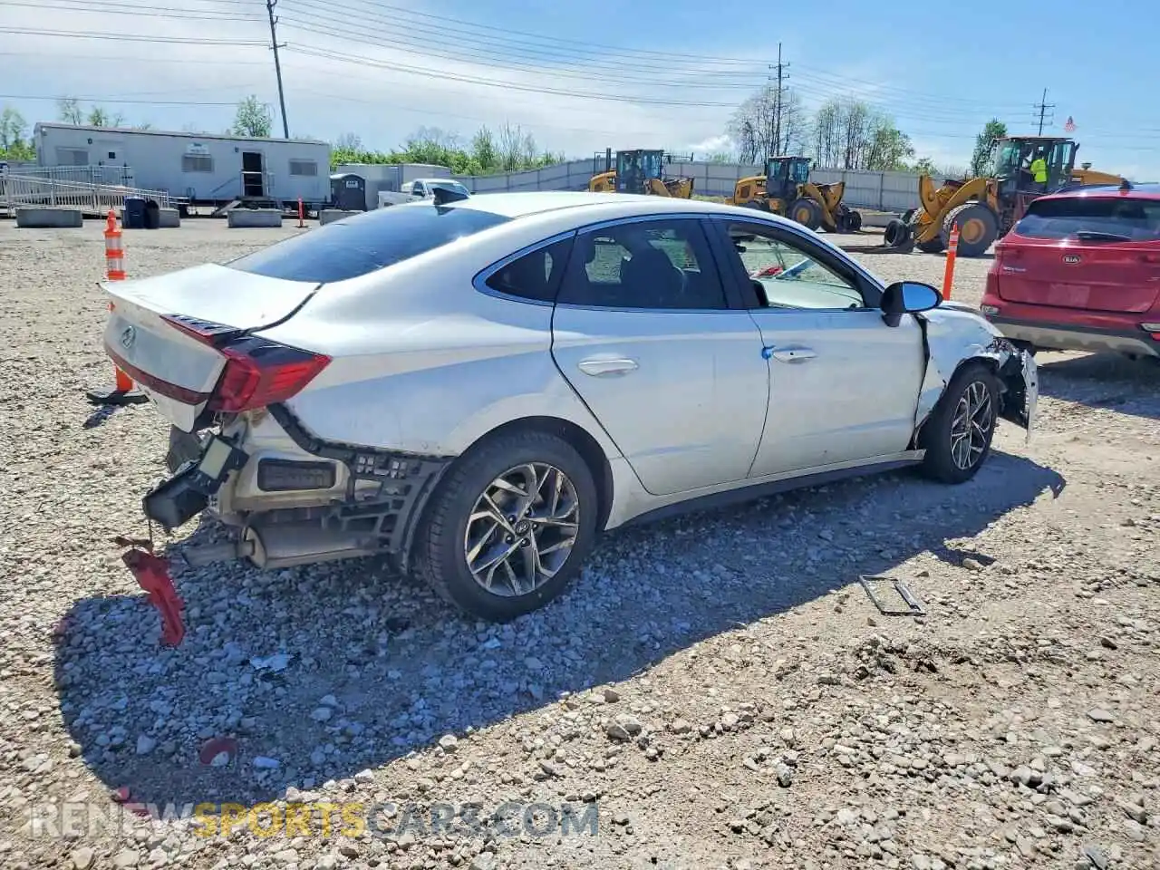 3 Photograph of a damaged car 5NPEL4JA8MH098117 HYUNDAI SONATA 2021