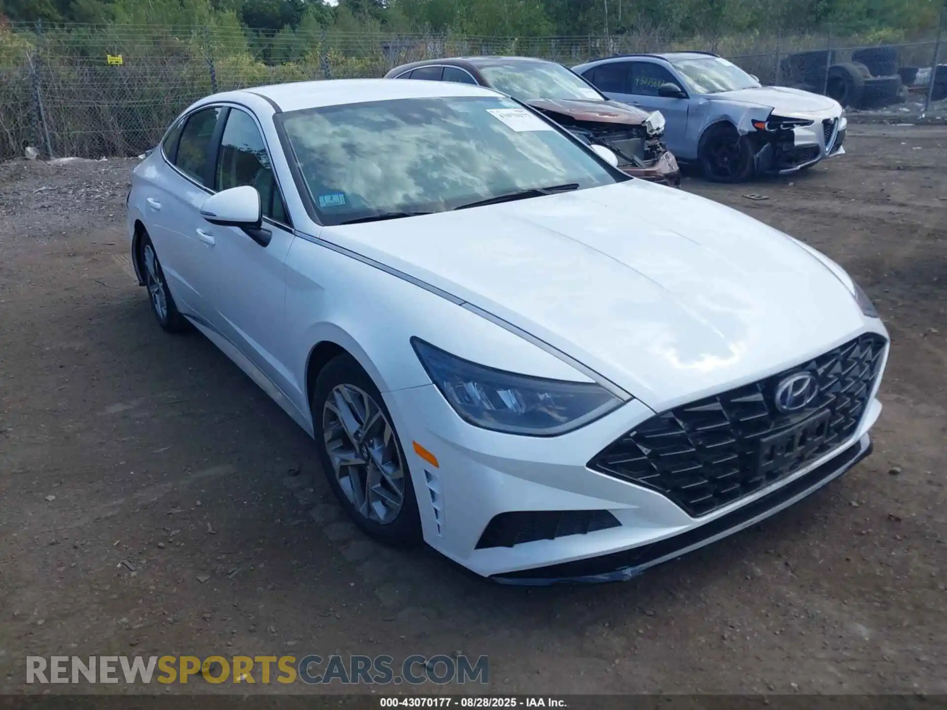 1 Photograph of a damaged car 5NPEL4JA9MH068284 HYUNDAI SONATA 2021
