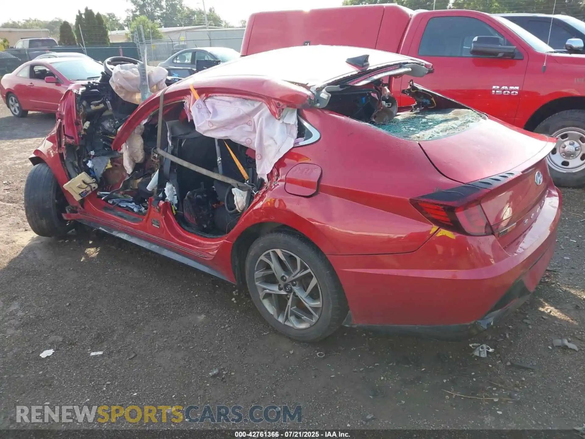 3 Photograph of a damaged car 5NPEL4JA9MH071072 HYUNDAI SONATA 2021