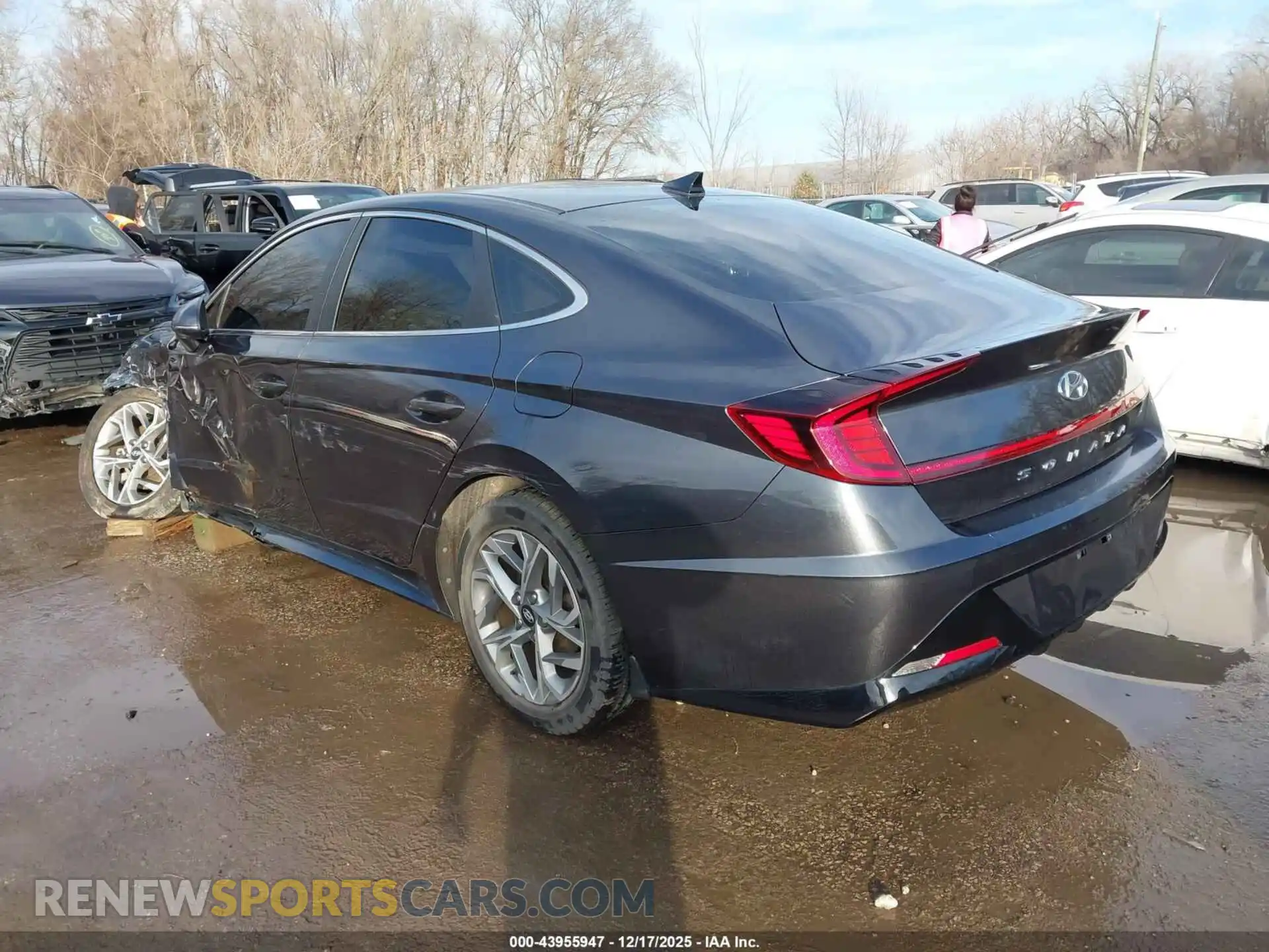 3 Photograph of a damaged car 5NPEL4JA9MH087613 HYUNDAI SONATA 2021