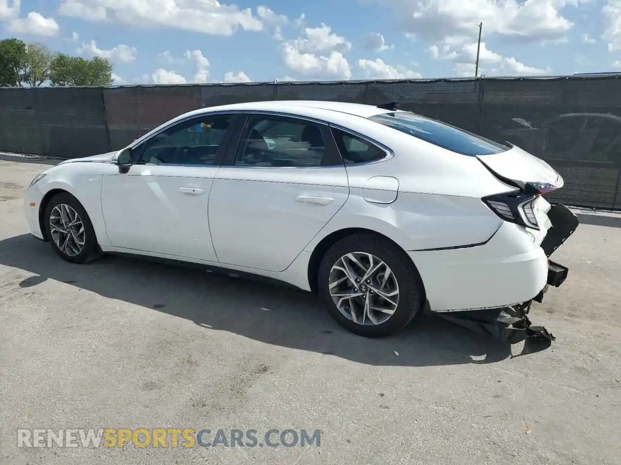 2 Photograph of a damaged car 5NPEL4JA9MH107603 HYUNDAI SONATA 2021