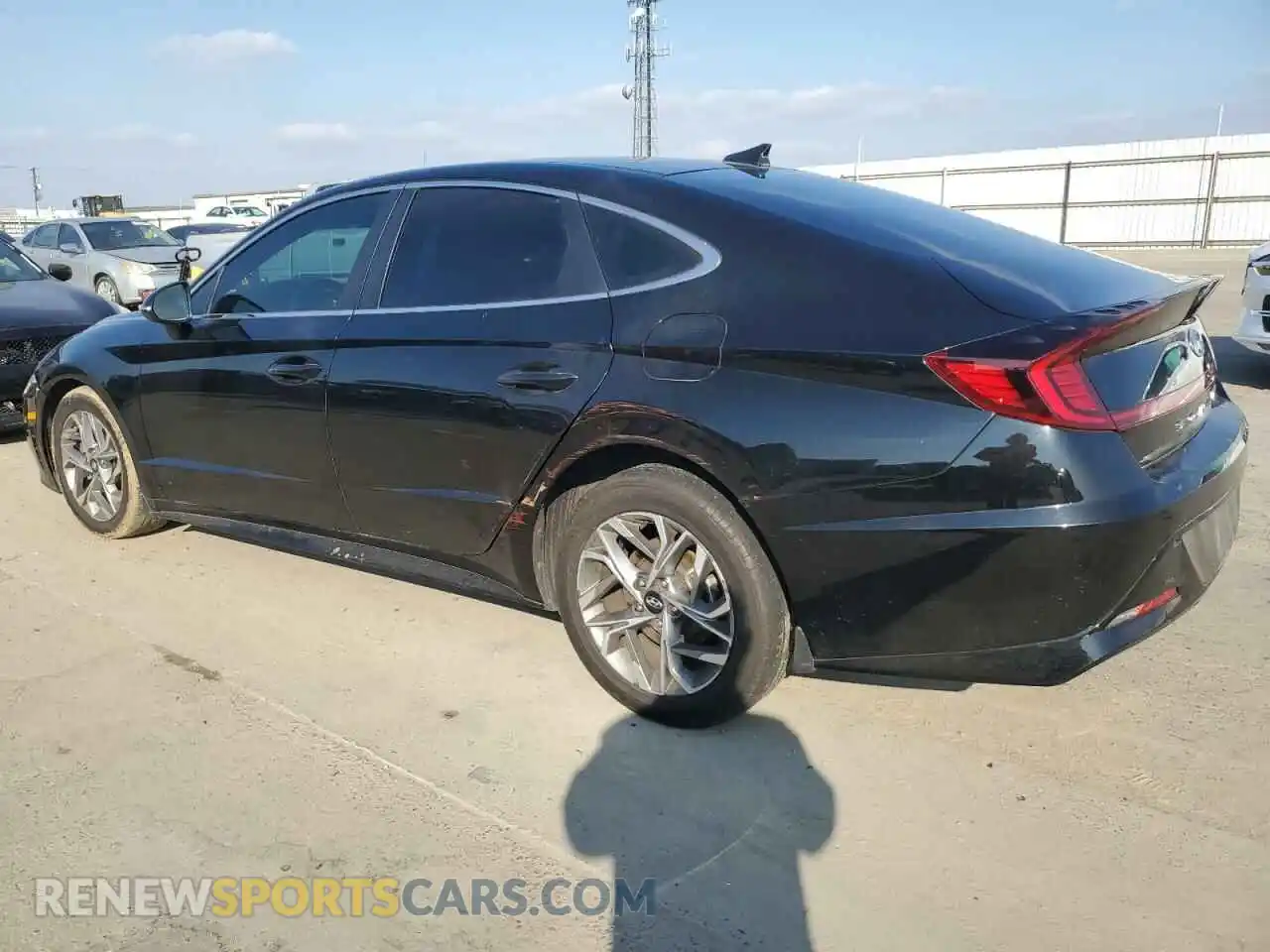 2 Photograph of a damaged car 5NPEL4JAXMH076989 HYUNDAI SONATA 2021