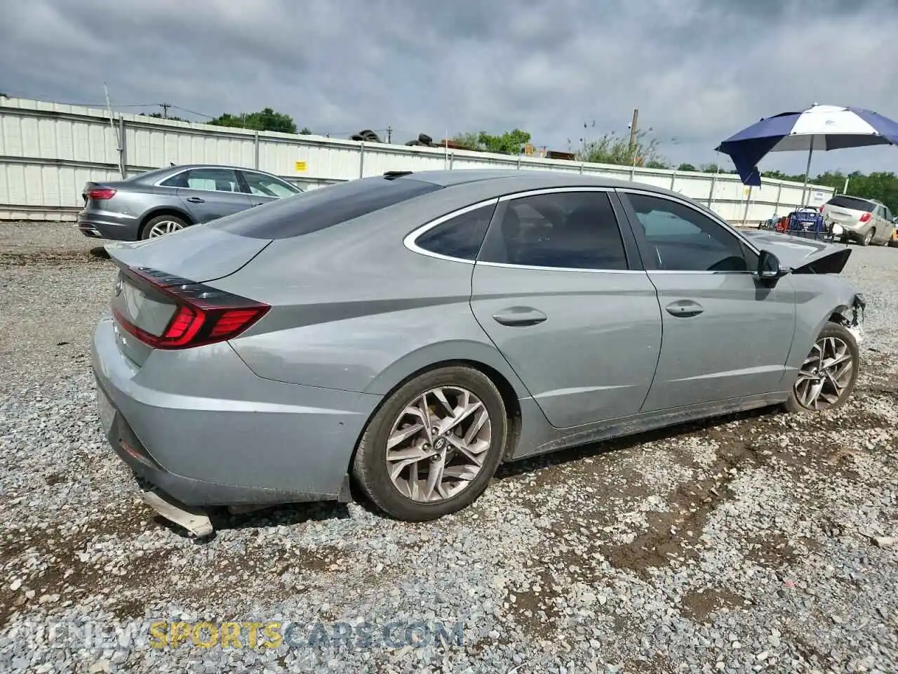 3 Photograph of a damaged car 5NPEL4JAXMH087040 HYUNDAI SONATA 2021