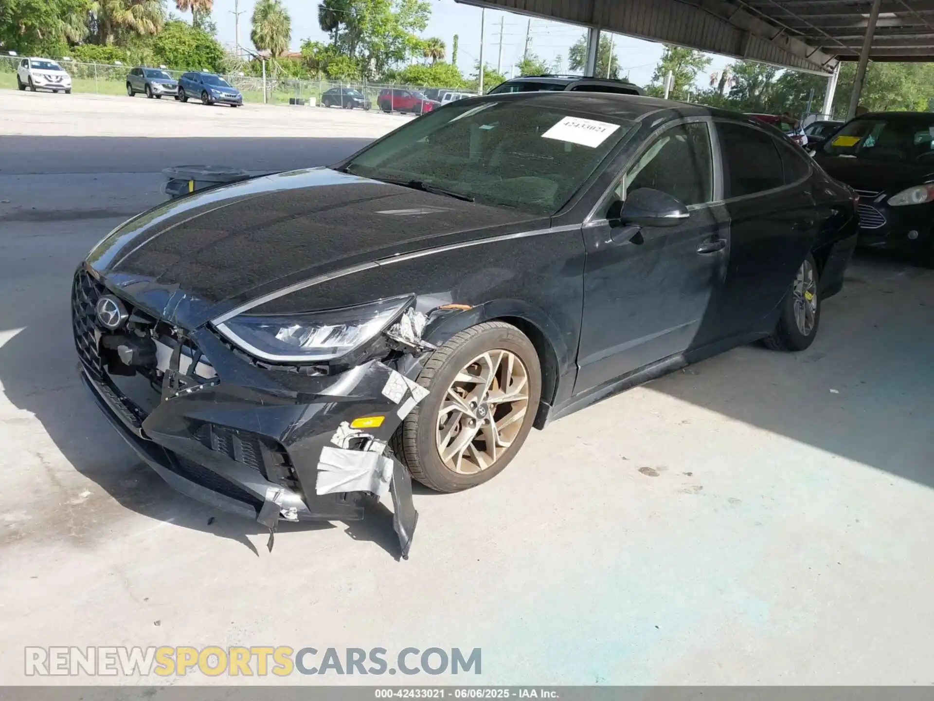 2 Photograph of a damaged car 5NPEL4JAXMH102894 HYUNDAI SONATA 2021