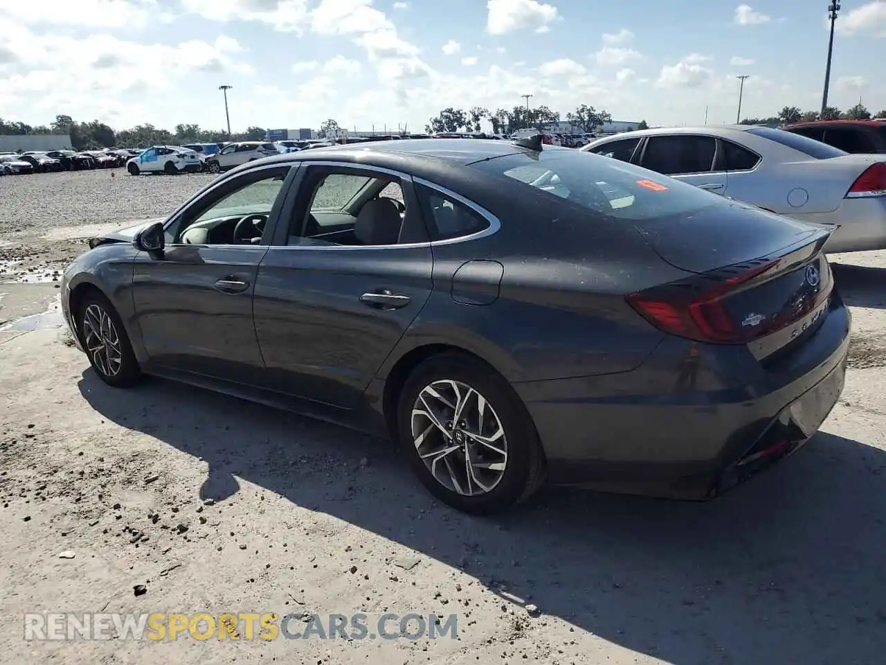 2 Photograph of a damaged car 5NPEL4JAXMH117279 HYUNDAI SONATA 2021