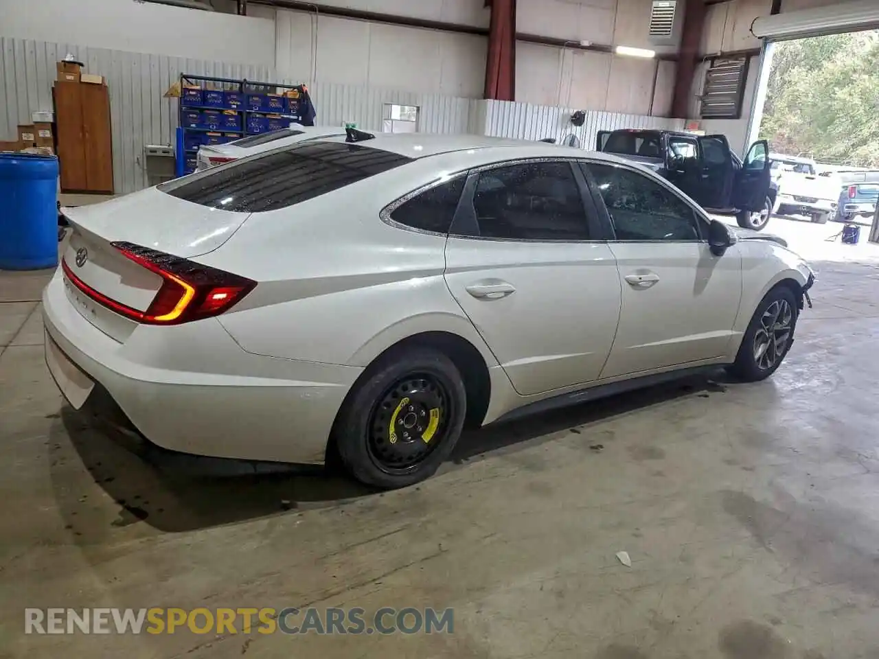 3 Photograph of a damaged car KMHL64JA2MA152190 HYUNDAI SONATA 2021