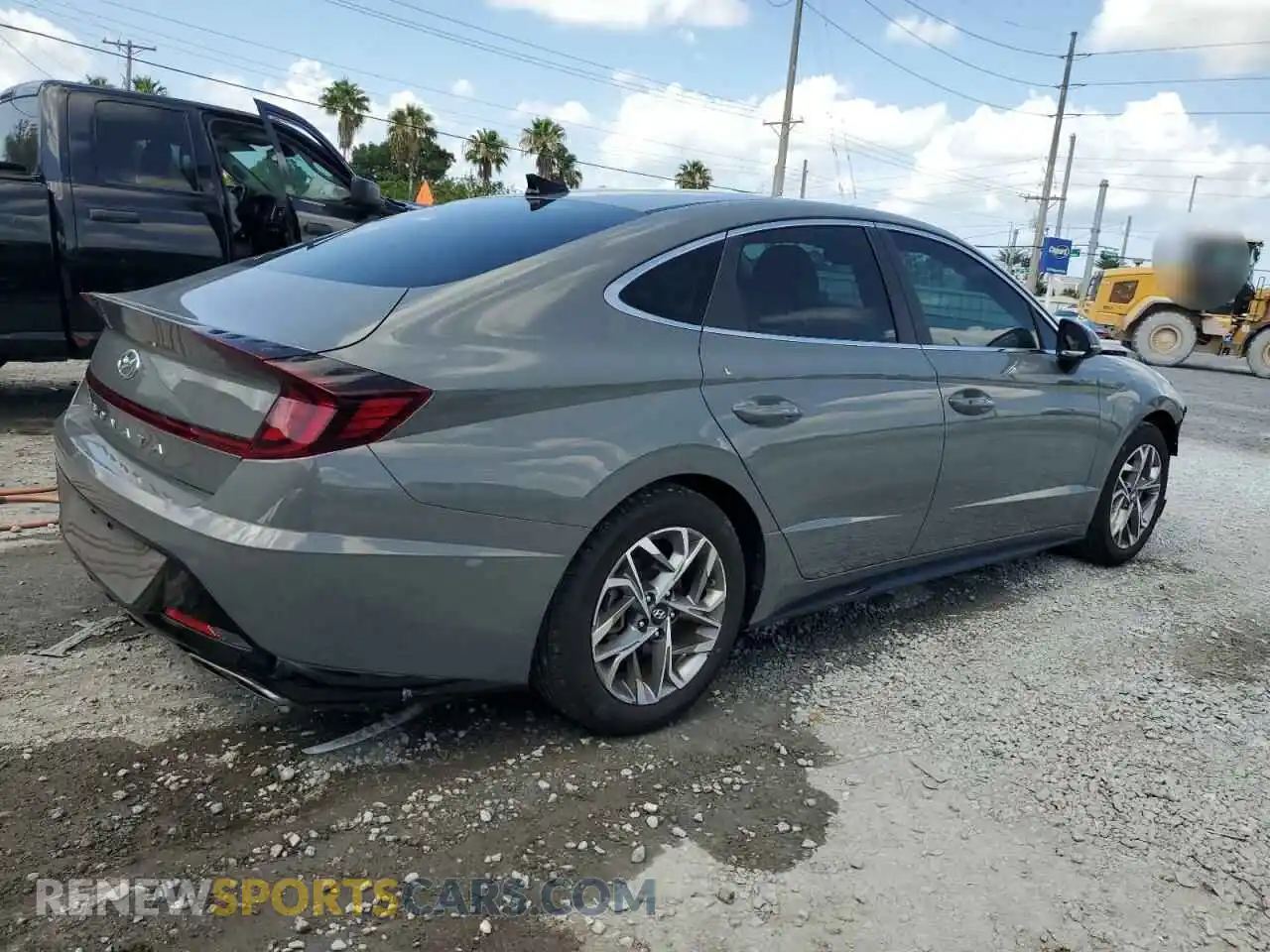 3 Photograph of a damaged car KMHL64JA8MA164294 HYUNDAI SONATA 2021